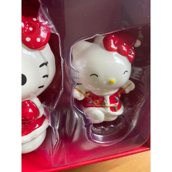 Hello Kitty Mug and Figurine Gift Set NEW in Box Christmas - Picture 10 of 10